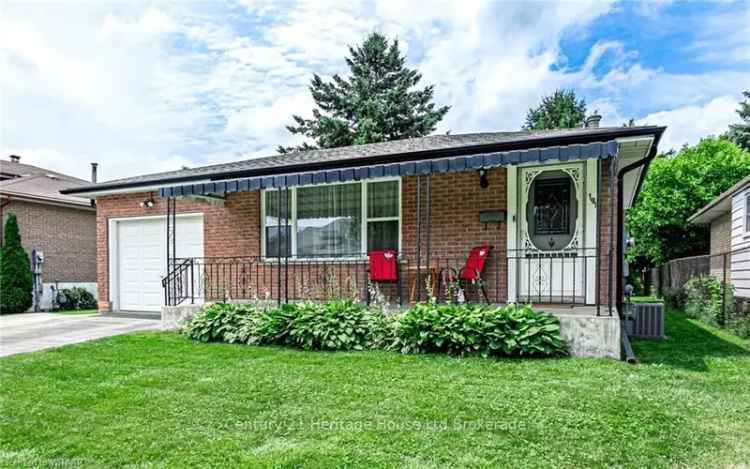 House For Sale in Woodstock, Ontario