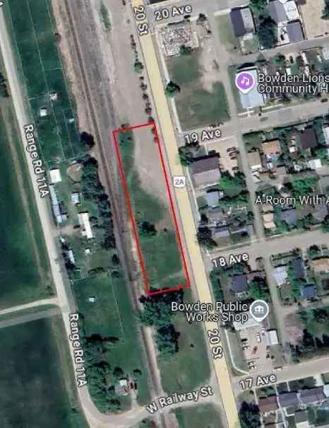 Commercial Land 0.95 Acres in Downtown Bowden