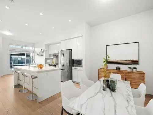 Willoughby Townhouse For Sale 2 Beds 2 Baths 500 SF Rooftop Patio