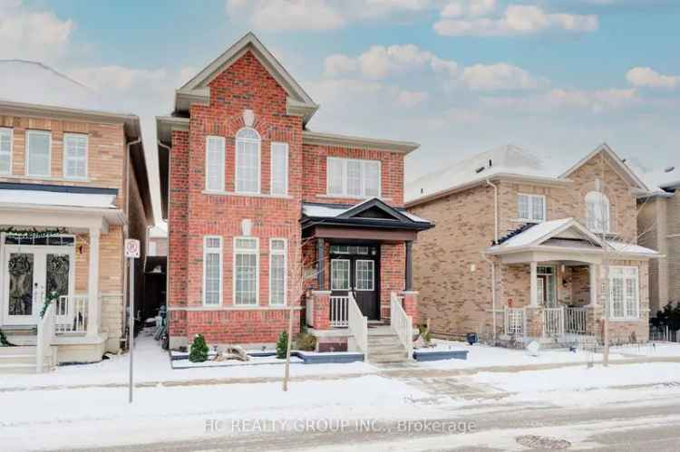 House For Sale in 102, Pearl Lake Road, Markham, Ontario