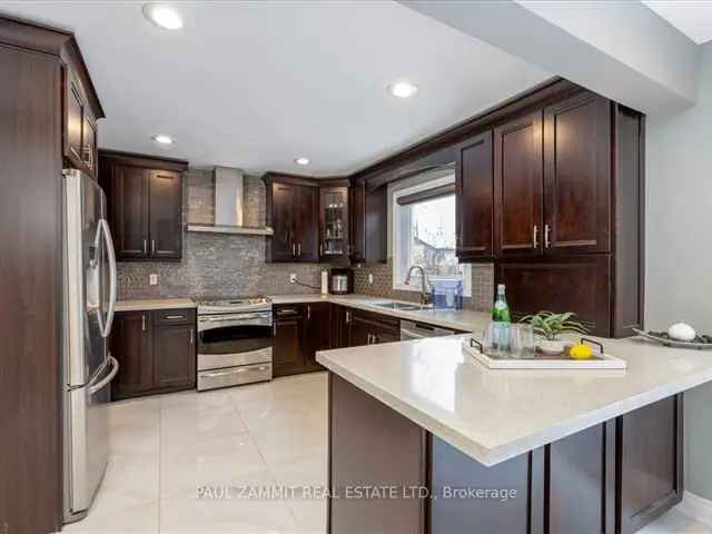 Luxury 4-Bedroom Home in Thornhill Family-Friendly Neighborhood