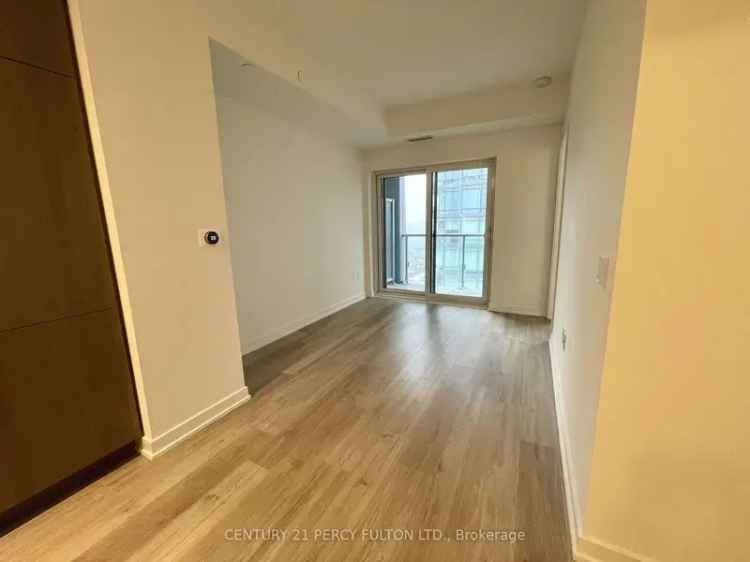 House For Rent in 1, Yorkville Avenue, Toronto, Ontario