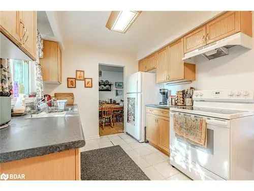 House For Sale In Barrie, Ontario