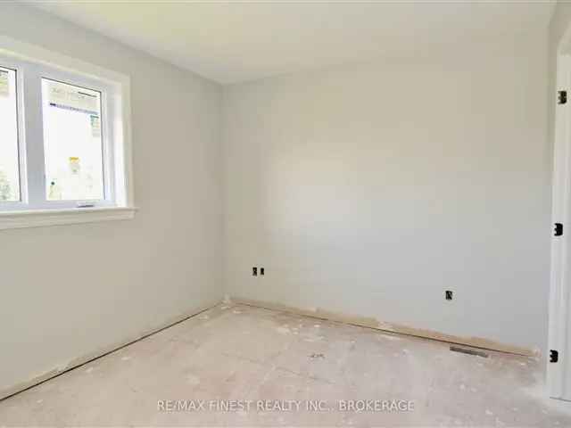 House For Sale in Greater Napanee, Ontario