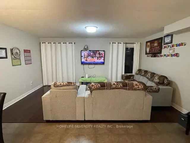 3-Bedroom Semi-Detached Home in North Oshawa