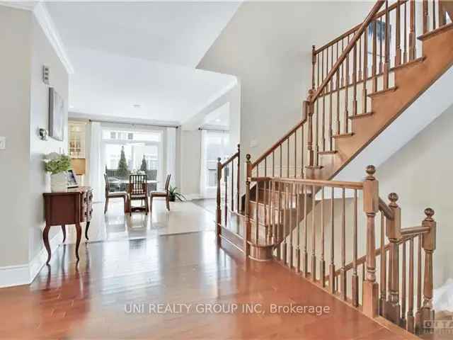 Barrhaven Family Home 4 Bed 5 Bath Tamarack