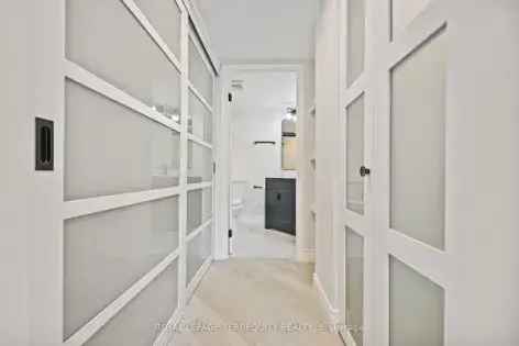 2 rooms apartment of 111 m² in Toronto