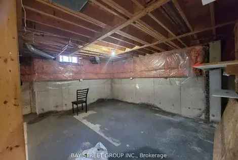 4 rooms house of 1607 m² in Mississauga