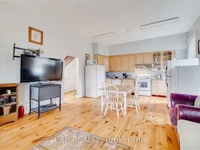 Duplex For Sale in Clarington, Ontario