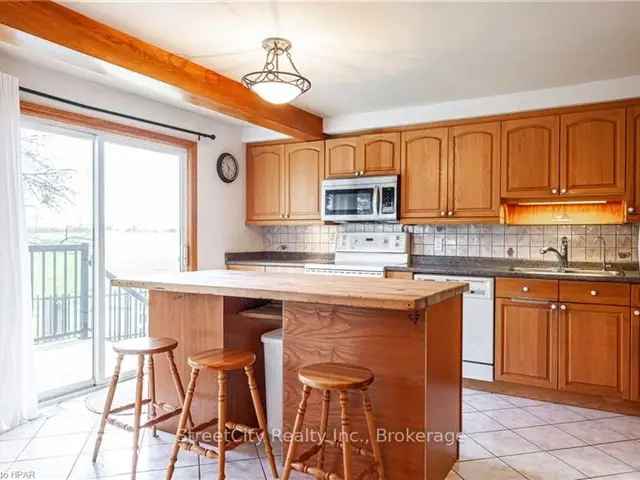 Stratford Family Home Raised Two-Storey Double Garage Updated