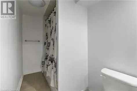 2 Bedroom Apartment in Mississauga 123m²