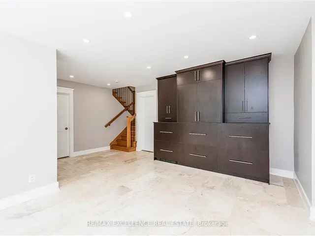 House For Sale in Brampton, Ontario