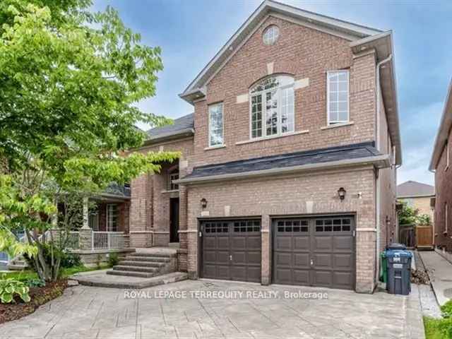 Luxury Upgraded Home with Cathedral Ceiling and Spacious Basement Apartment