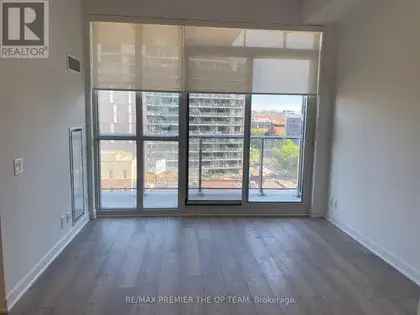 1 room apartment of 65 m² in Toronto