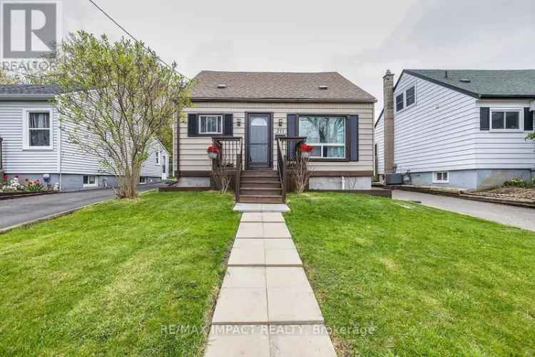 Charming 4-Bed, 1-Bath Home in Oshawa - Perfect for First-Time Homebuyers and Investors