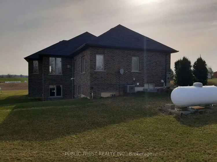 House For Sale in Cayuga, Ontario