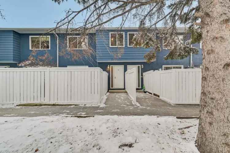 House For Sale in Calgary, Alberta