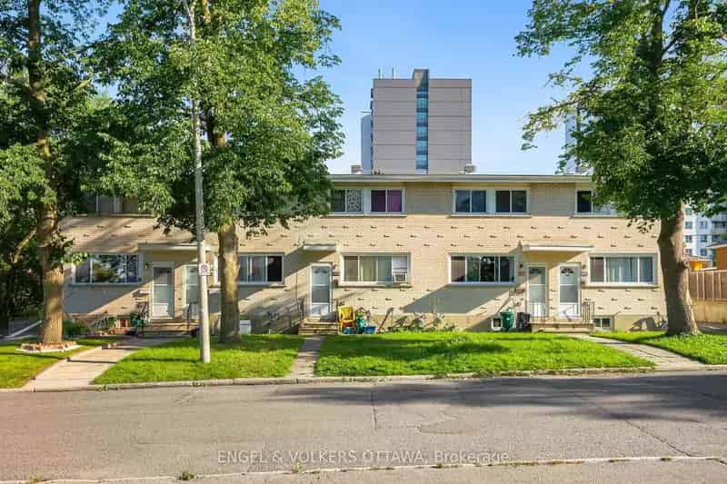 1482 Morisset Avenue Development Opportunity