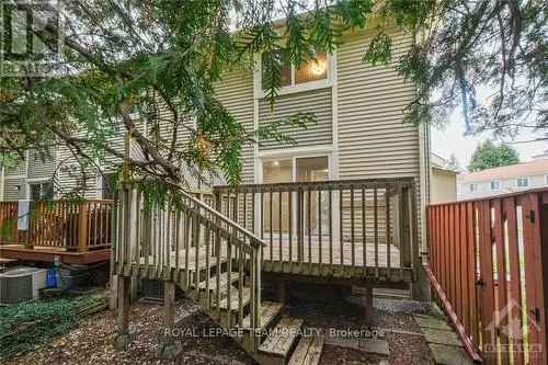 Townhouse For Sale In Katimavik - Hazeldean, Ottawa, Ontario