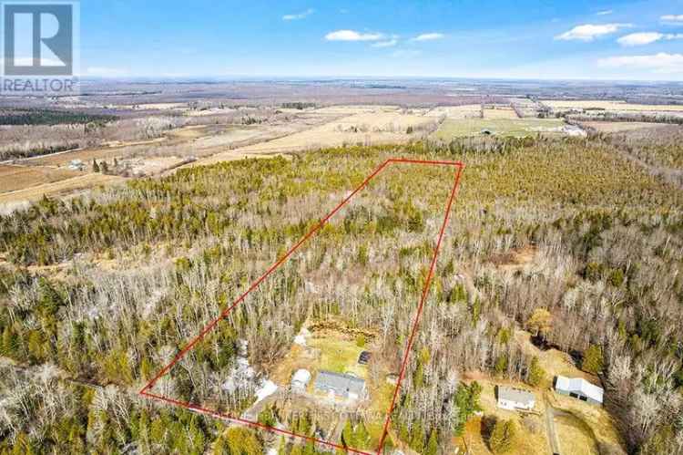 10+ Acres 5-Bedroom Raised Bungalow with New Garage Perth Carleton Place