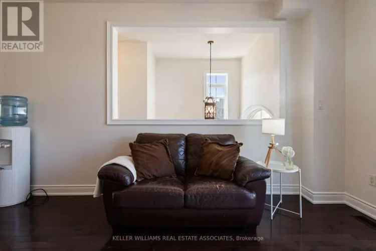 Spacious End Unit Townhome in Meadow Glen 2 or 3 Beds