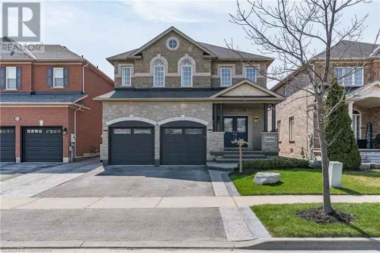 Luxury 4 Bedroom Georgetown Family Home