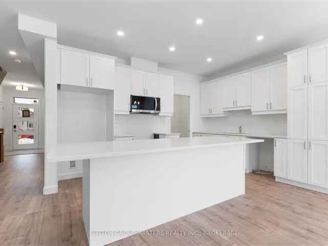 Brand New Semi-Detached Home in Amherstview