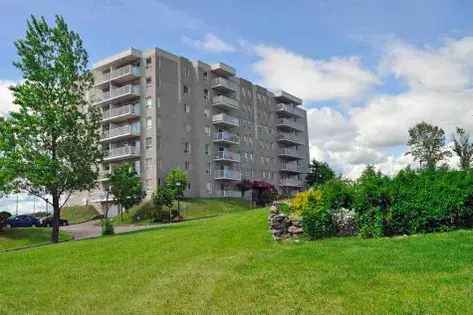 3 rooms apartment of 83 m² in Quebec