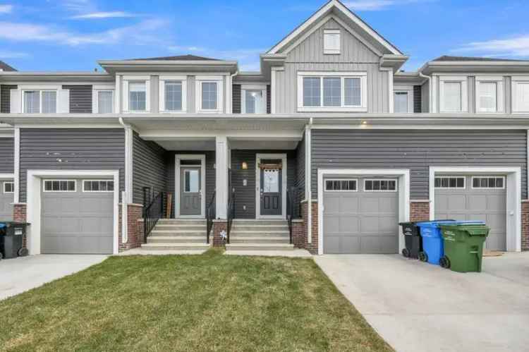 House For Sale in Calgary, Alberta