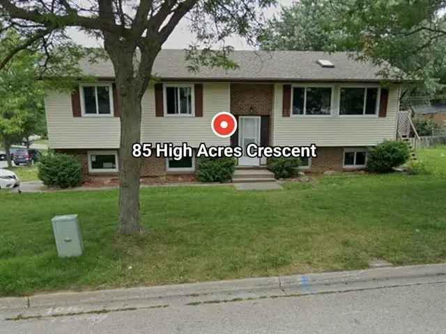 House For Sale in 85, High Acres Crescent, Kitchener, Ontario