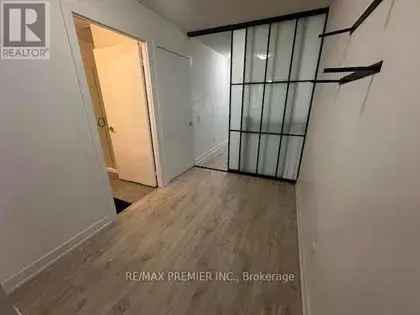 3 rooms apartment of 135 m² in Toronto