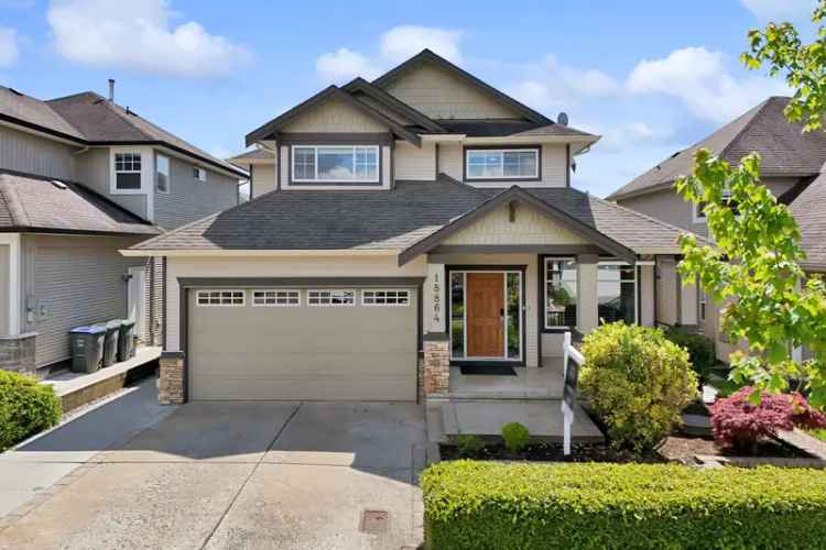 6 Bedroom Family Home in Clayton