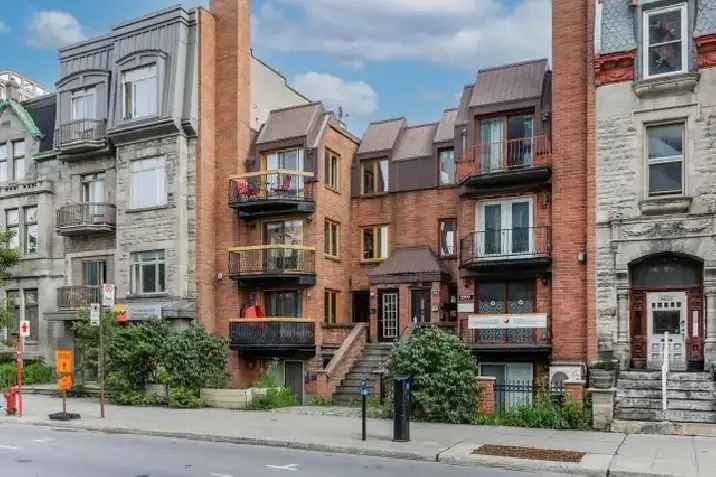 1 Room Furnished Condo Rental Near Atwater Metro Short Term