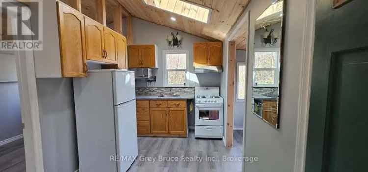 Renovated Cottage in Mallory Beach - Large Lot - Updated 2022