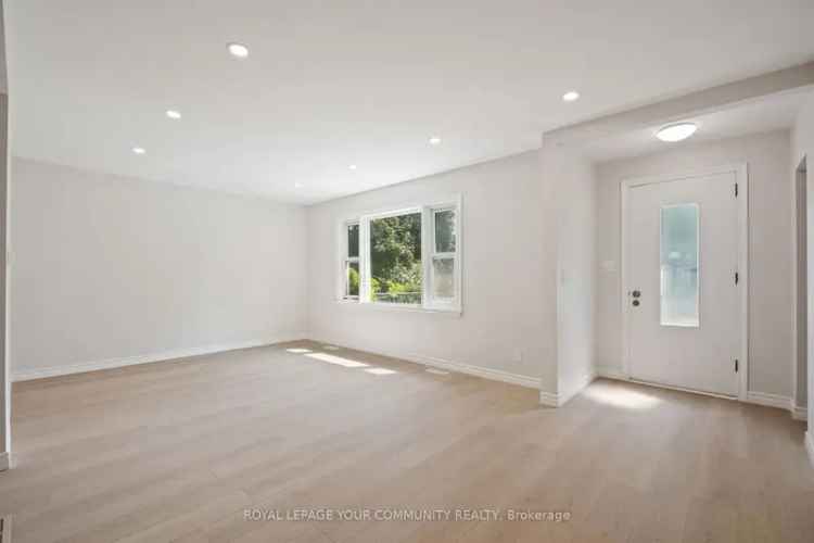 Spacious Newly Renovated 2100 sq ft Unit with 4 Bedrooms