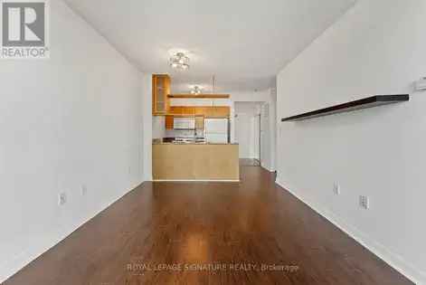 1 room apartment of 346 m² in Toronto