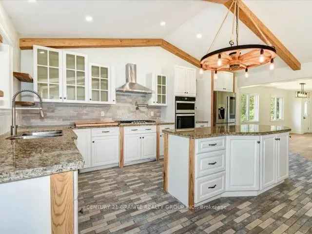 5 Bed 3 Bath Newly Renovated Bungalow on 2 Acres