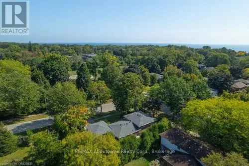 House For Sale In Bronte, Oakville (Bronte East), Ontario