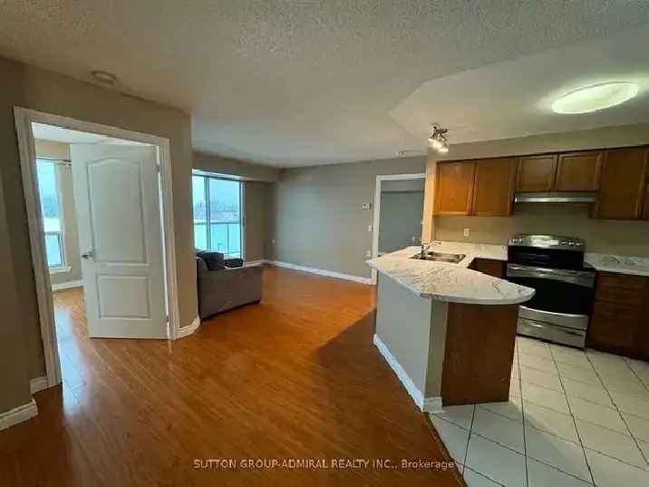 Welcome to Park Plaza condo! This spacious 2 bed, 2 bath unit of