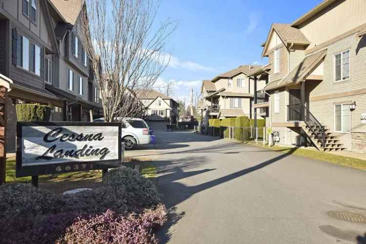 Buy townhouse in Chilliwack Proper South with modern features