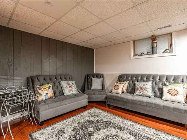 House For Sale in 215, Phillips Street, Barrie, Ontario