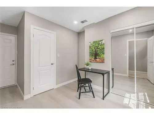 House For Sale In Mt. Hope Huron Park, Kitchener, Ontario
