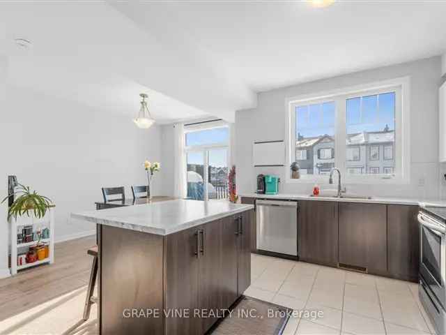 2 Bed 2 Bath Minto Townhome in Quinn's Point