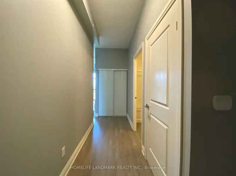 Condo For Rent in Richmond Hill, Ontario