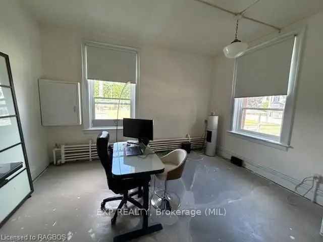 House For Sale in Brockton, Ontario