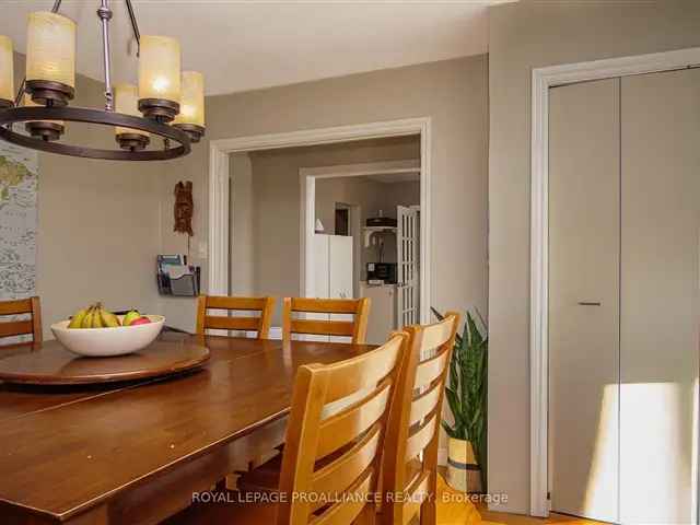 House For Sale in Belleville, Ontario