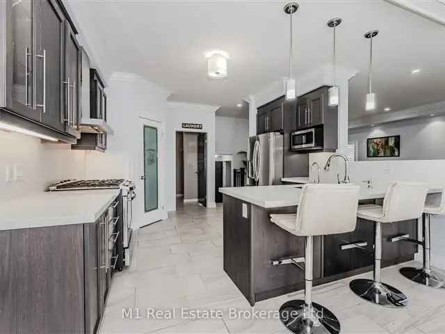 5 Bedroom 4 Bathroom Family Home in Kitchener