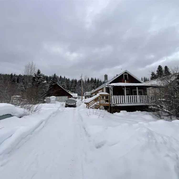 Historic Wells 3-Bedroom Home for Sale - Near Barkerville