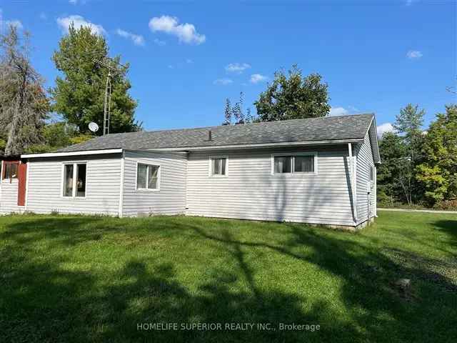 3 Bedroom Home Near Marmora Village