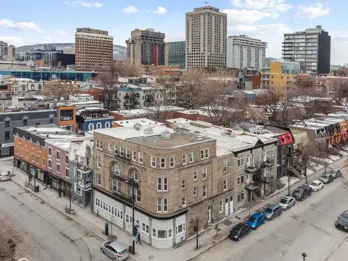 2002 Rue Saint-André -  in Montreal